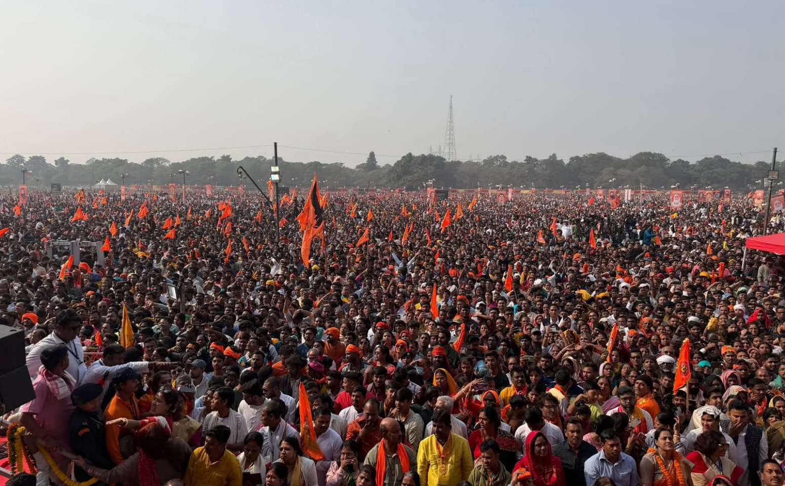 Image: Gita Paath Program in the Brigade Parade Ground of Kolkata